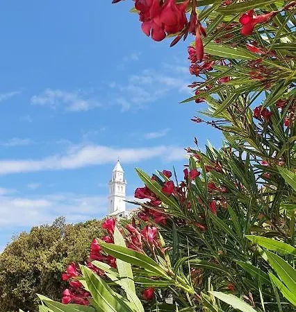 Sanmari Πανσιόν 3*