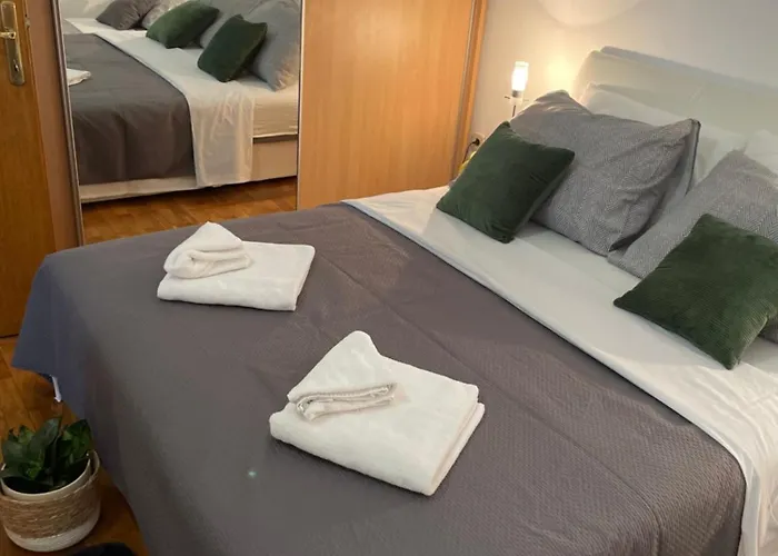 Sanmari Gasthuis Novi Vinodolski