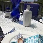Guest house Sanmari 3*