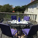Sanmari Guest house
